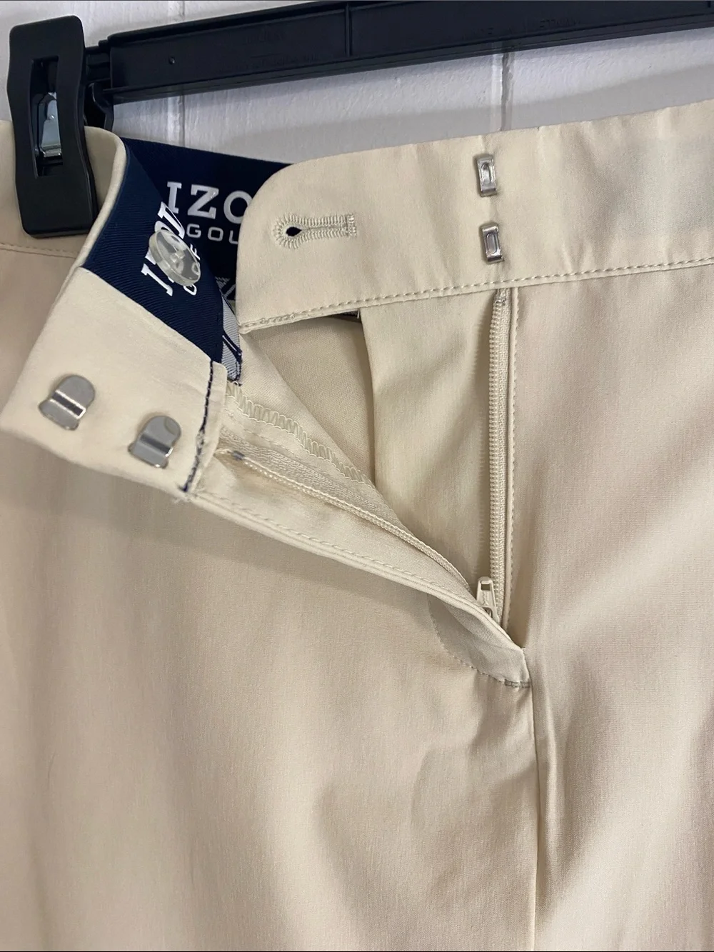 IZOD Golf Performance Skort | Beige | Built-In Shorts | Side Pockets | Size 8